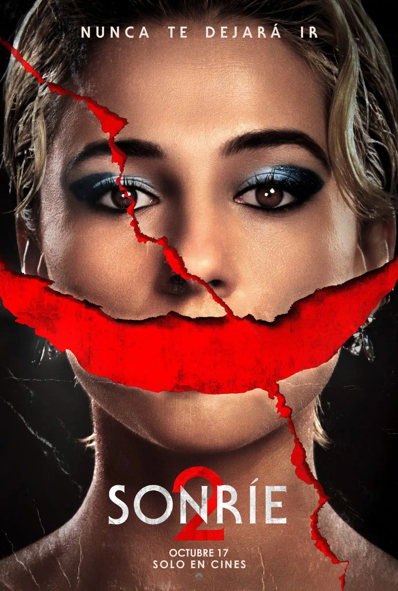 “Sonríe 2” es brutalmente sangrienta y sobrepasa a la original por mucho. Llena de suspenso y terror extremo que no te dejará parpadear ni un segundo, la hace sin lugar a dudas la mejor cinta de terror del año.